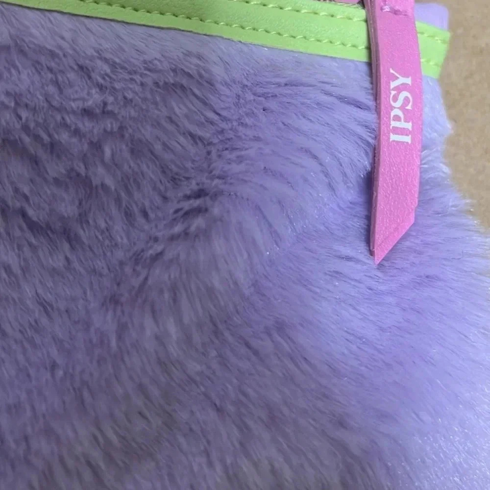 Ipsy Bag -‎ Purple/Green January 2023 - Picture 4 of 4